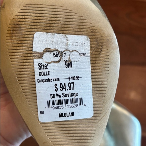 Marc Fisher Mlulani Heeled Ankle Boot - Picture 10 of 12